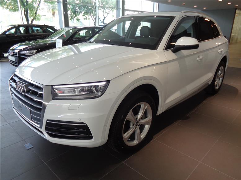 AUDI Q5 2.0 TFSI Ambiente S Tronic