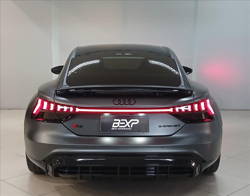 Audi-RS E-TRON GT-Quattro