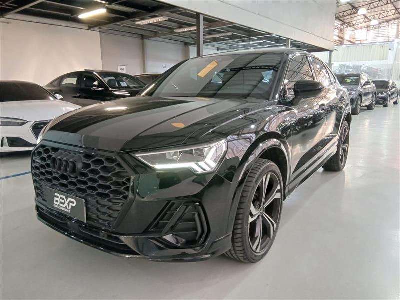 Audi-Q3-2.0 40 TFSI Sportback Performance Black Plus Quattro