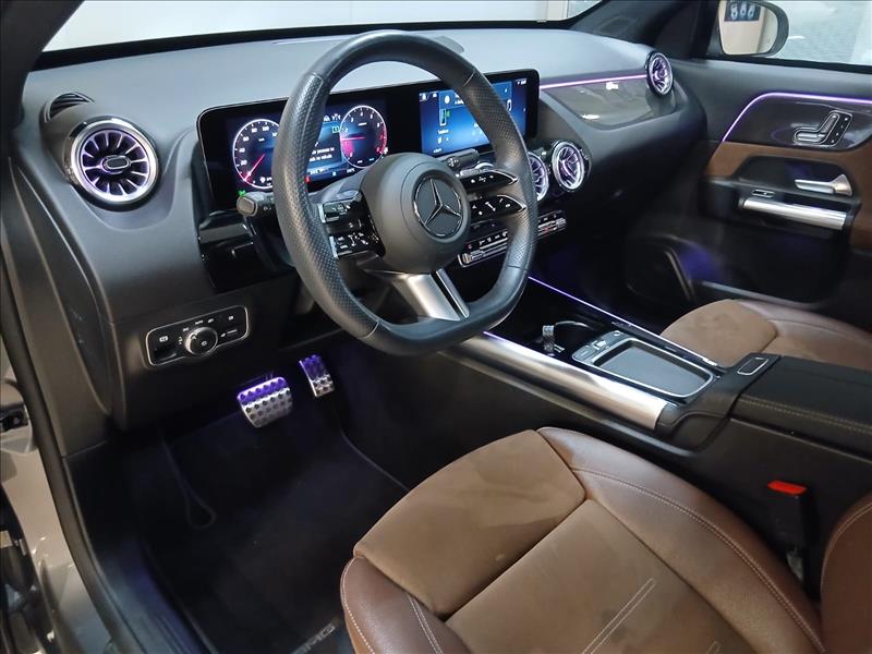 MERCEDES BENZ-GLA 200-1.3 Mhev AMG Line 7g-dct