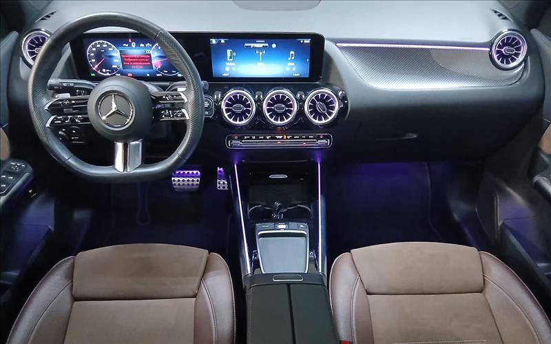 MERCEDES BENZ-GLA 200-1.3 Mhev AMG Line 7g-dct