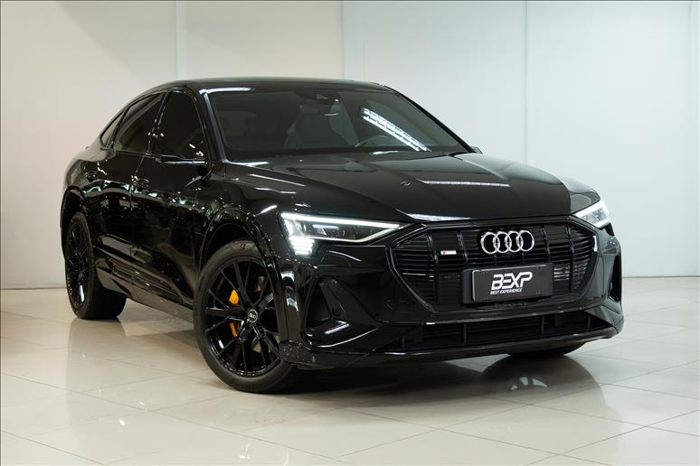Audi-E-TRON-Sportback Performance Black Quattro