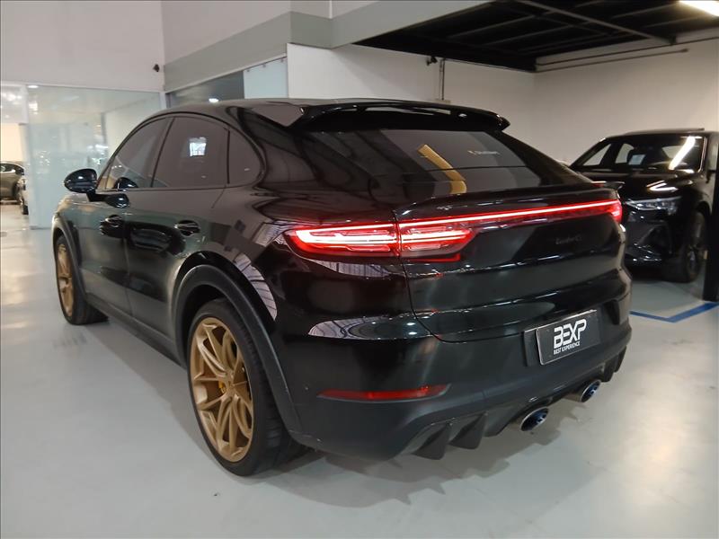 Porsche-CAYENNE-4.0 V8 Turbo GT Coupé AWD S
