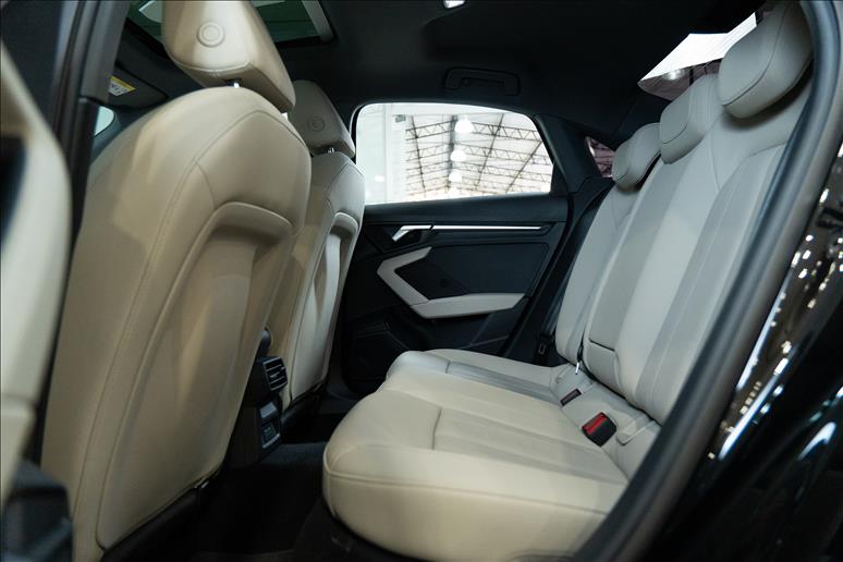 Audi-A3-2.0 40 TFSI Mhev Sedan S Line