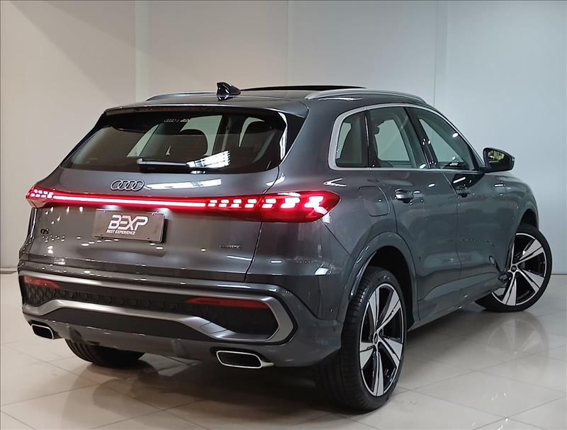 Audi-Q5-2.0 TFSI S Line Quattro S Tronic