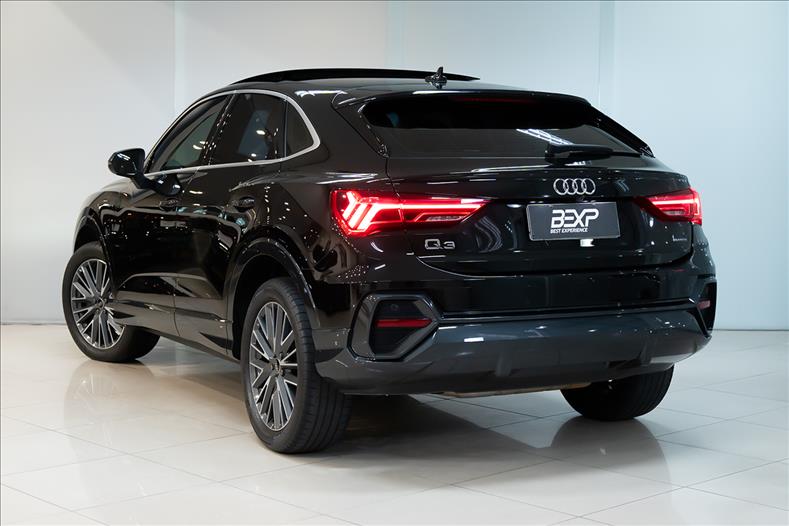 Audi-Q3-2.0 40 TFSI Sportback Performance Quattro