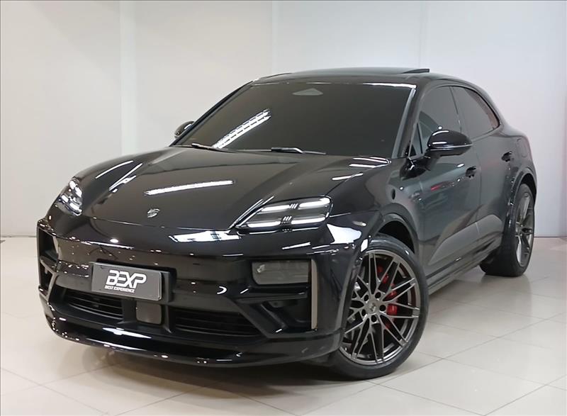 Porsche-MACAN-Turbo