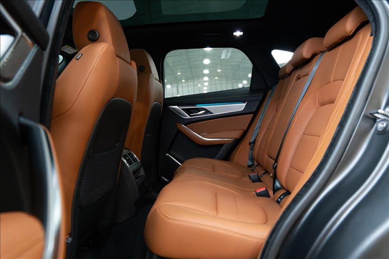 Jaguar-F-PACE-2.0 P400e Phev R-dynamic SE AWD