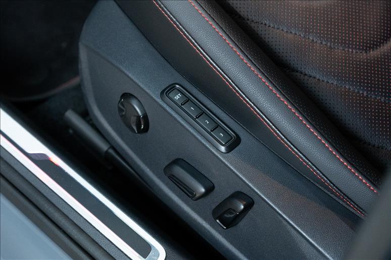 VW - Volkswagen-JETTA-2.0 350 TSI GLI