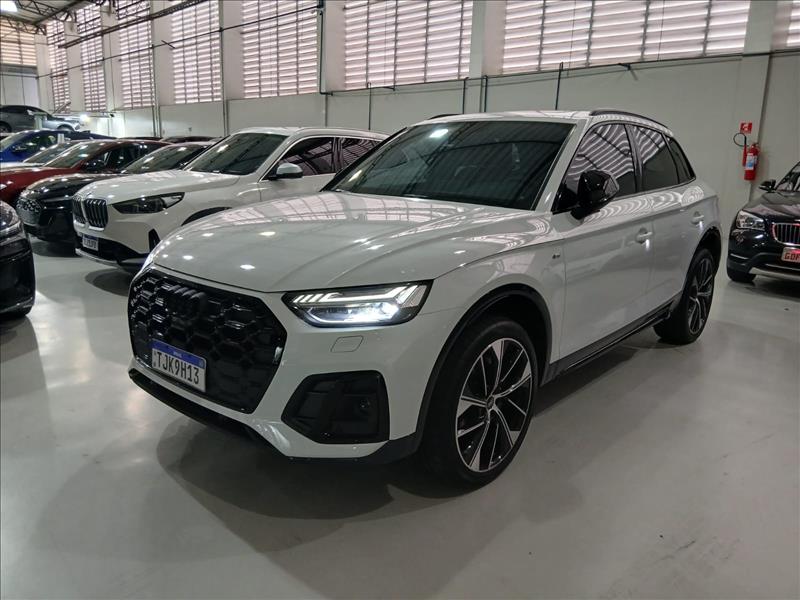 Audi-Q5-2.0 45 TFSI S Line Black Quattro S Tronic