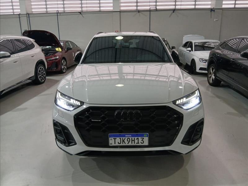 Audi-Q5-2.0 45 TFSI S Line Black Quattro S Tronic