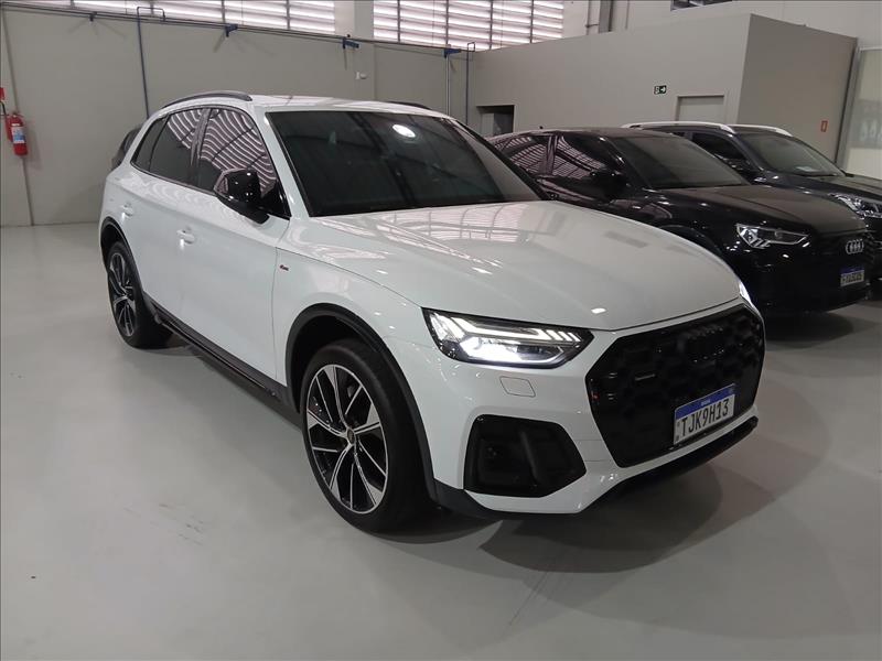 Audi-Q5-2.0 45 TFSI S Line Black Quattro S Tronic