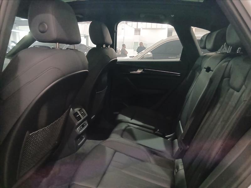 Audi-Q5-2.0 45 TFSI S Line Black Quattro S Tronic