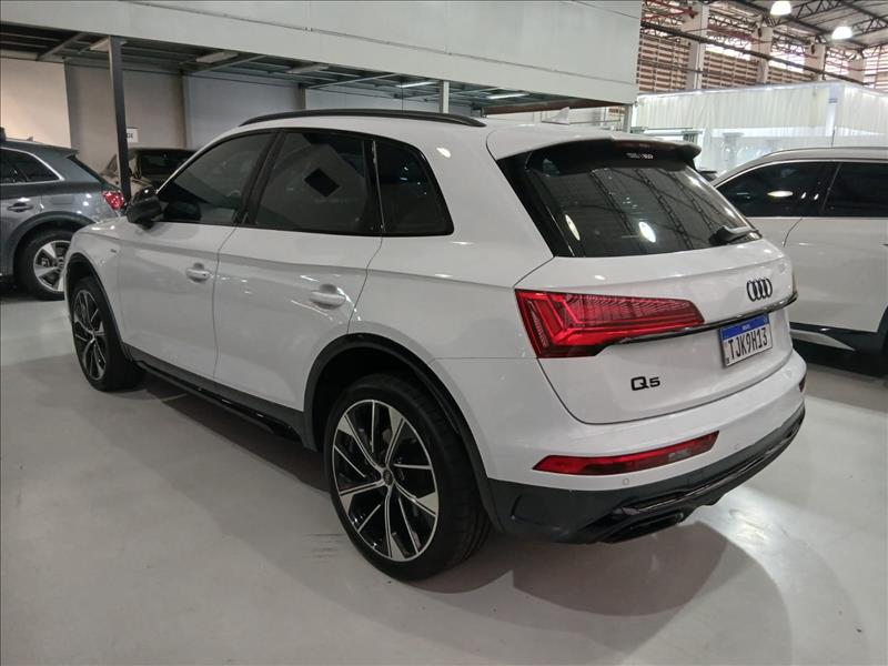 Audi-Q5-2.0 45 TFSI S Line Black Quattro S Tronic