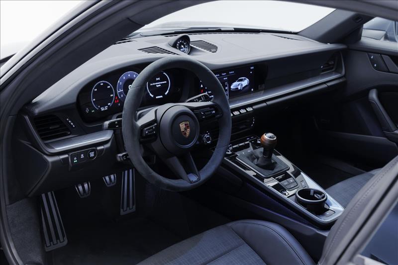 Porsche-911-3.0 24V H6 Carrera T