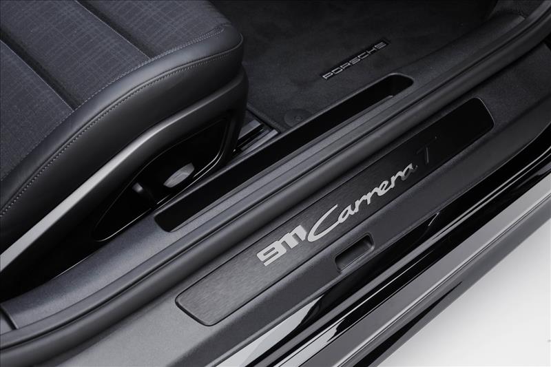 Porsche-911-3.0 24V H6 Carrera T