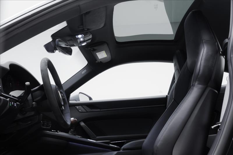 Porsche-911-3.0 24V H6 Carrera T