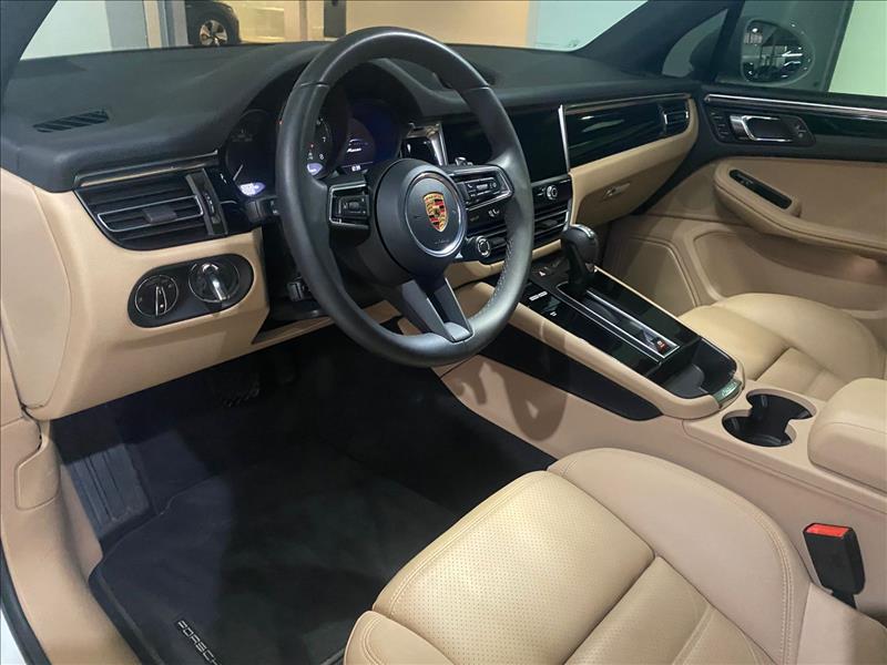 Porsche-MACAN-2.0 Turbo
