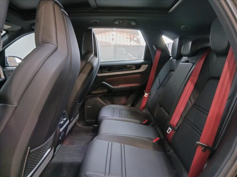 Porsche-CAYENNE-3.0 V6 S E-hybrid AWD S