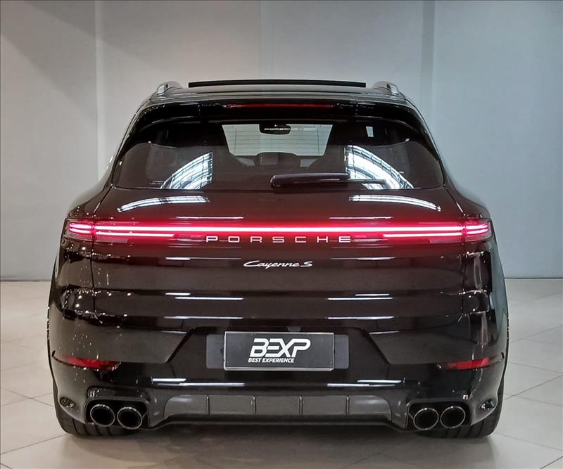 Porsche-CAYENNE-3.0 V6 S E-hybrid AWD S
