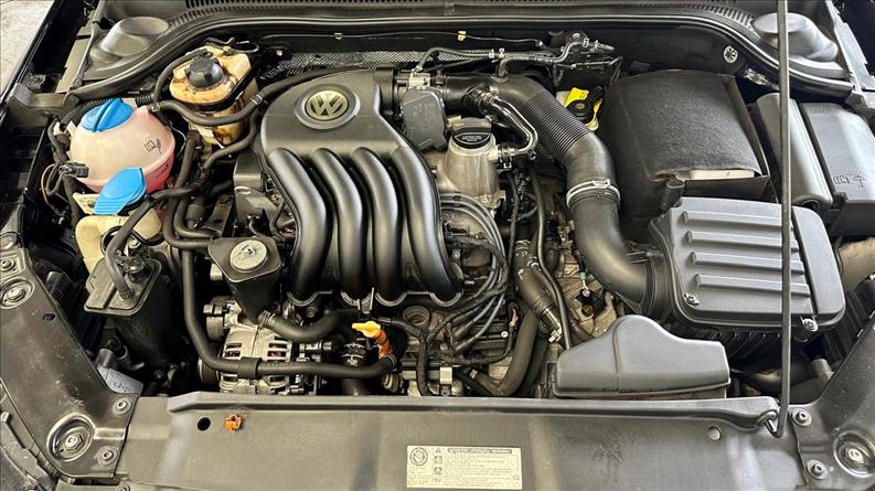 VOLKSWAGEN JETTA 2.0 Comfortline VOLKSWAGEN JETTA 2.0 Comfortline