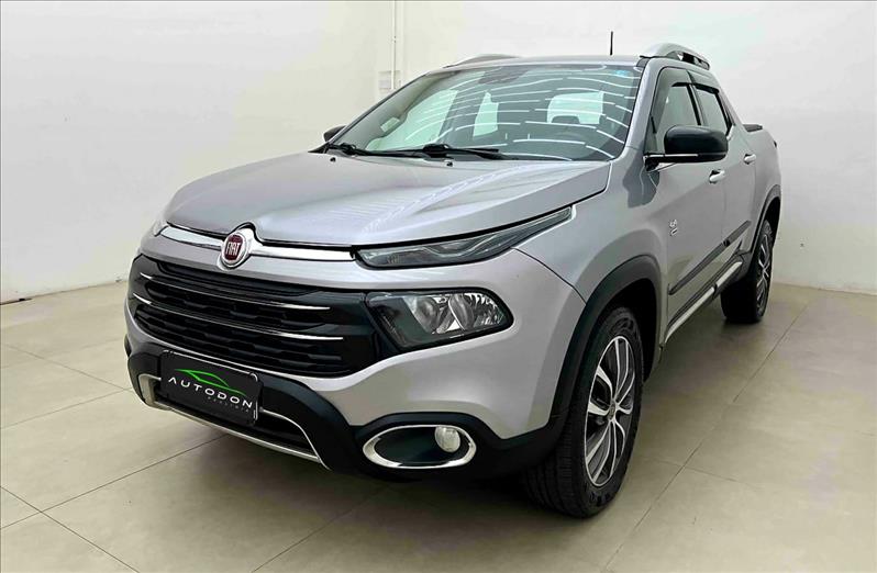 FIAT TORO 2.0 16V Turbo Volcano 4WD AT9