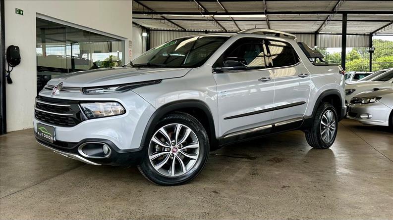 FIAT TORO 2.0 16V Turbo Volcano 4WD AT9