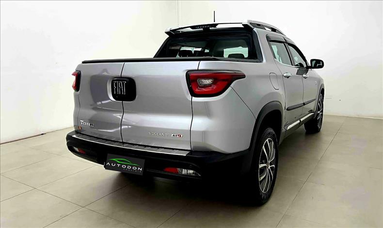 FIAT TORO 2.0 16V Turbo Volcano 4WD AT9