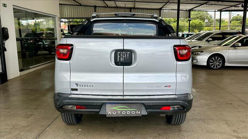 FIAT TORO 2.0 16V Turbo Volcano 4WD AT9