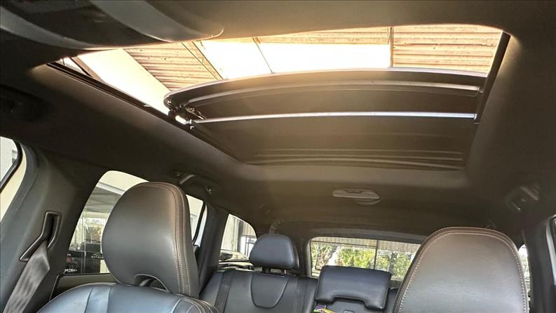VOLVO XC60 2.4 D5 Momentum AWD VOLVO XC60 2.4 D5 Momentum AWD