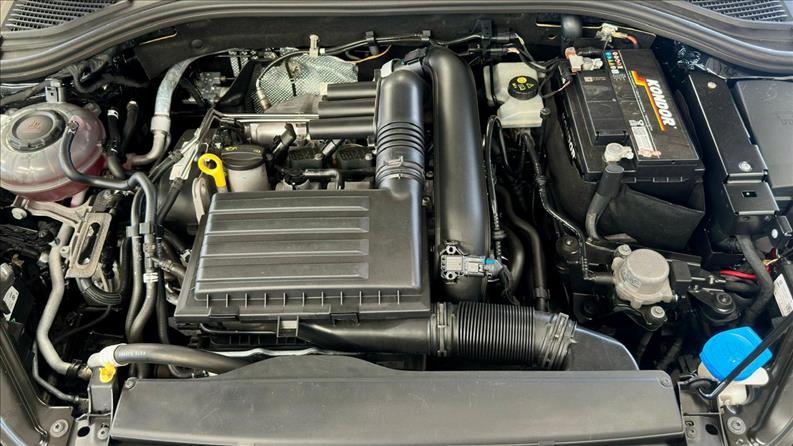 VOLKSWAGEN JETTA 1.4 250 TSI Comfortline