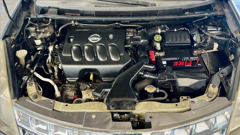 NISSAN LIVINA 1.8 SL 16V