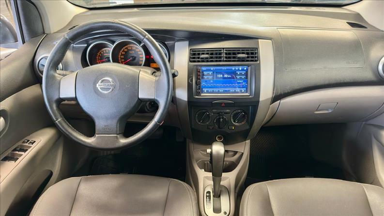 NISSAN LIVINA 1.8 SL 16V