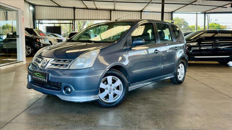 NISSAN LIVINA 1.8 SL 16V