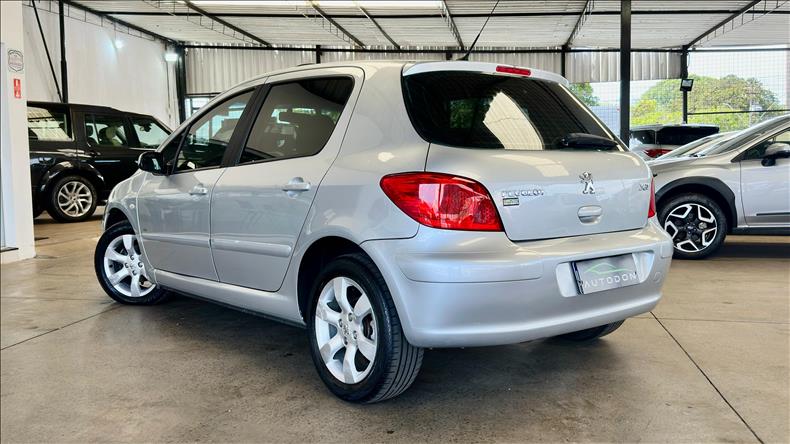 PEUGEOT 307 1.6 Presence Pack 16V PEUGEOT 307 1.6 Presence Pack 16V