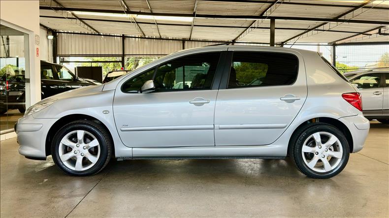 PEUGEOT 307 1.6 Presence Pack 16V PEUGEOT 307 1.6 Presence Pack 16V