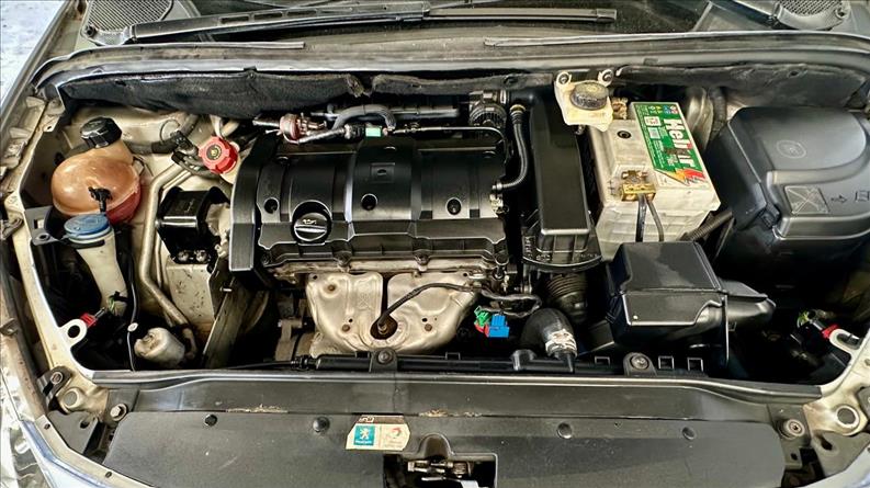 PEUGEOT 307 1.6 Presence Pack 16V