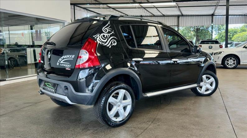 RENAULT SANDERO 1.6 Stepway 16V