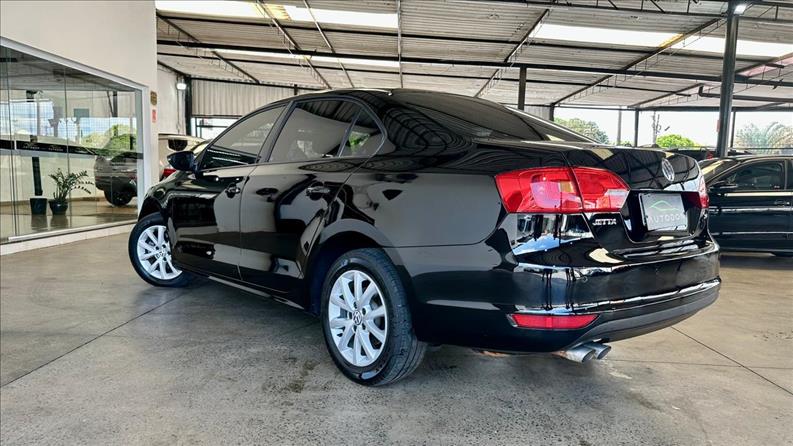 VOLKSWAGEN JETTA 2.0 Comfortline