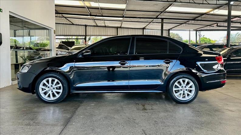 VOLKSWAGEN JETTA 2.0 Comfortline