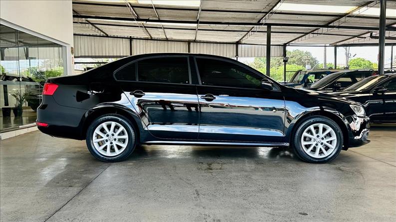 VOLKSWAGEN JETTA 2.0 Comfortline