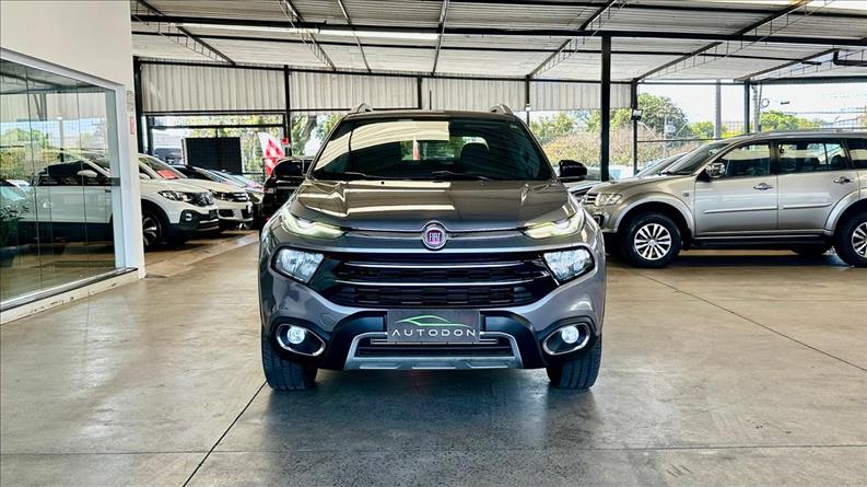 FIAT TORO 2.0 16V Turbo Volcano 4WD FIAT TORO 2.0 16V Turbo Volcano 4WD