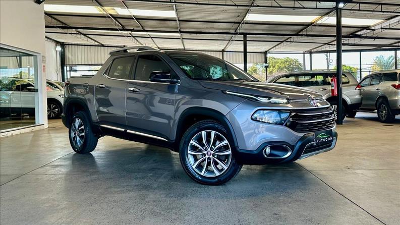 FIAT TORO 2.0 16V Turbo Volcano 4WD FIAT TORO 2.0 16V Turbo Volcano 4WD