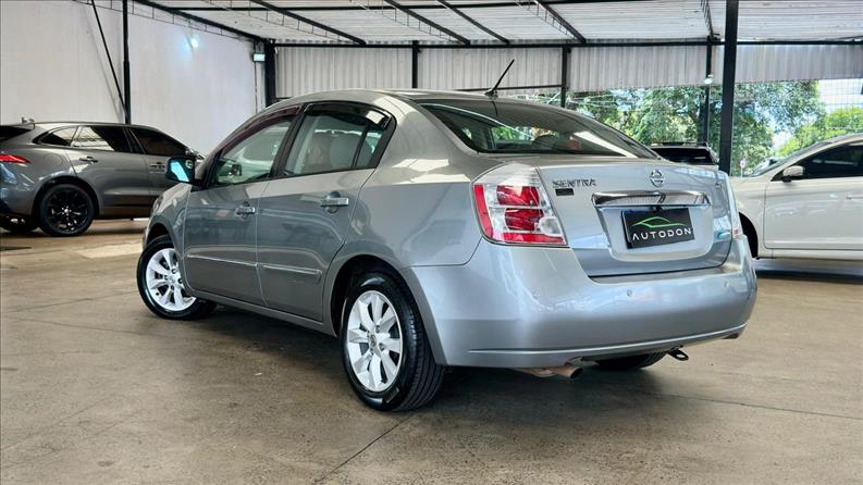 NISSAN SENTRA 2.0 16V