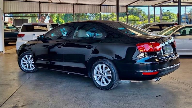 VOLKSWAGEN JETTA 2.0 Comfortline