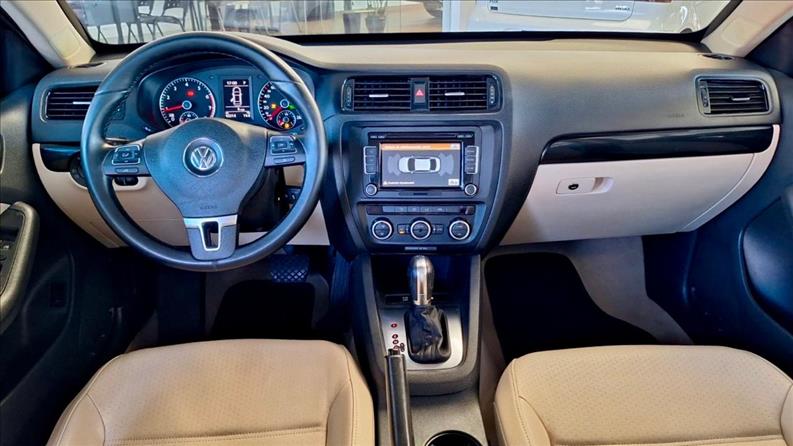 VOLKSWAGEN JETTA 2.0 Comfortline