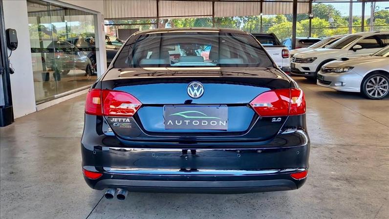 VOLKSWAGEN JETTA 2.0 Comfortline