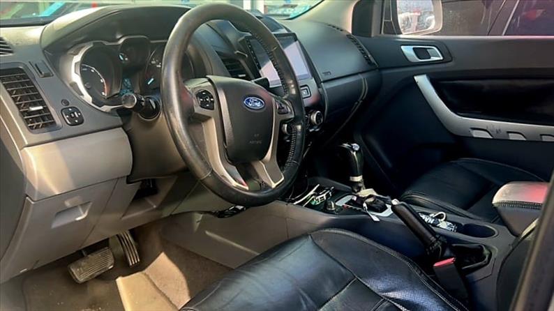 FORD RANGER 3.2 XLT 4X4 CD 16V FORD RANGER 3.2 XLT 4X4 CD 16V