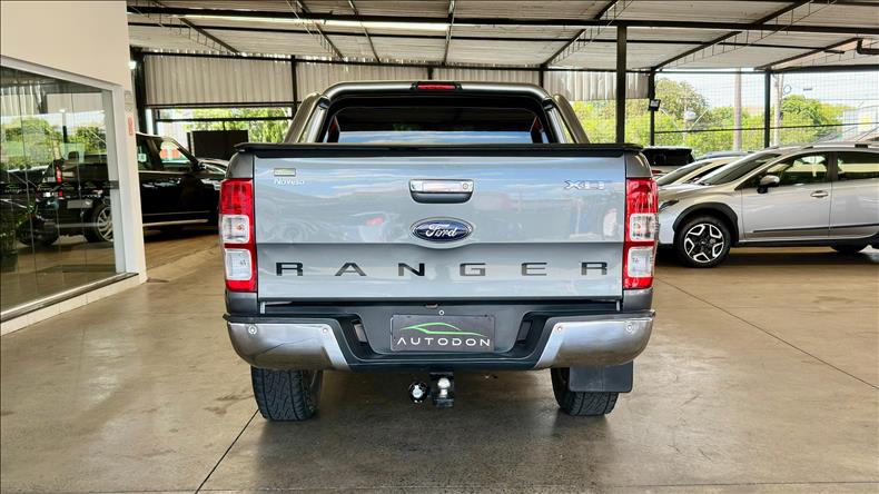 FORD RANGER 3.2 XLT 4X4 CD 16V