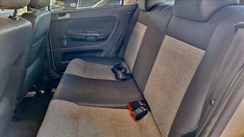 VOLKSWAGEN GOL 1.6 MI 8V G.VI VOLKSWAGEN GOL 1.6 MI 8V G.VI